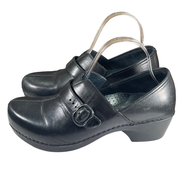 Dansko Shoes - Dansko Black Slip On Clogs Womens Shoes Size 8